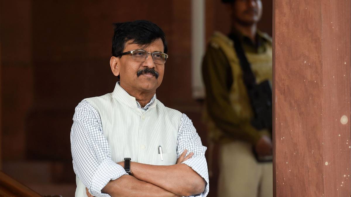 इंदिरा वाले बयान पर संजय राउत ने मांगी माफी (फोटो-PTI)