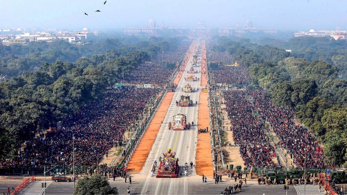 71वां गणतंत्र दिवस: राजपथ पर दल परेड करते हुए (फाइल-पीटीआई)