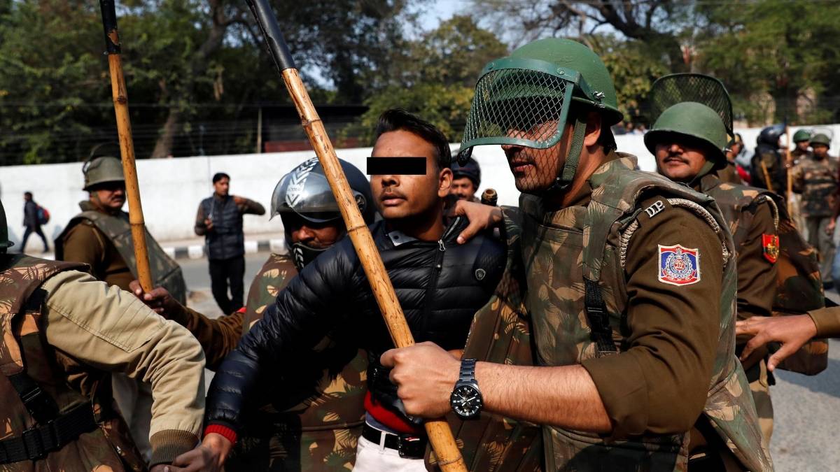 जामिया नगर में प्रदर्शन के दौरान नाबालिग ने की फायरिंग