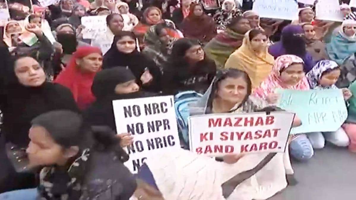 कोलकाता में महिलाओं का विरोध प्रदर्शन