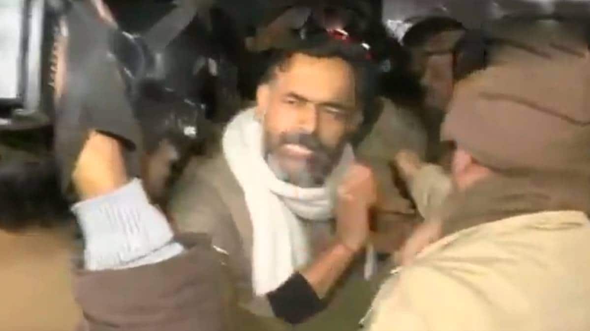 योगेंद्र यादव