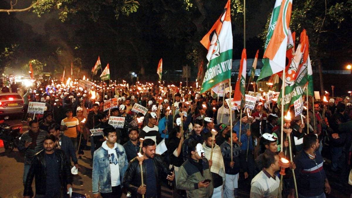 कांग्रेस का मार्च (PTI)