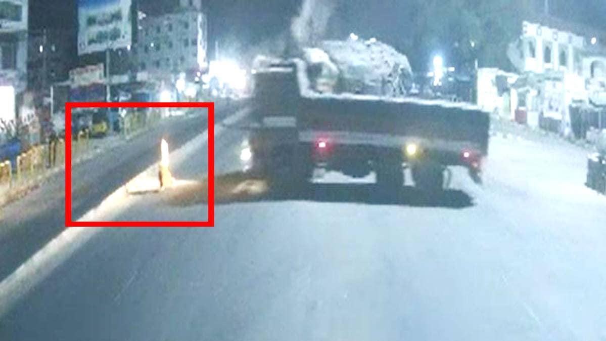 दो लॉरियों के बीच जबरदस्त टक्कर