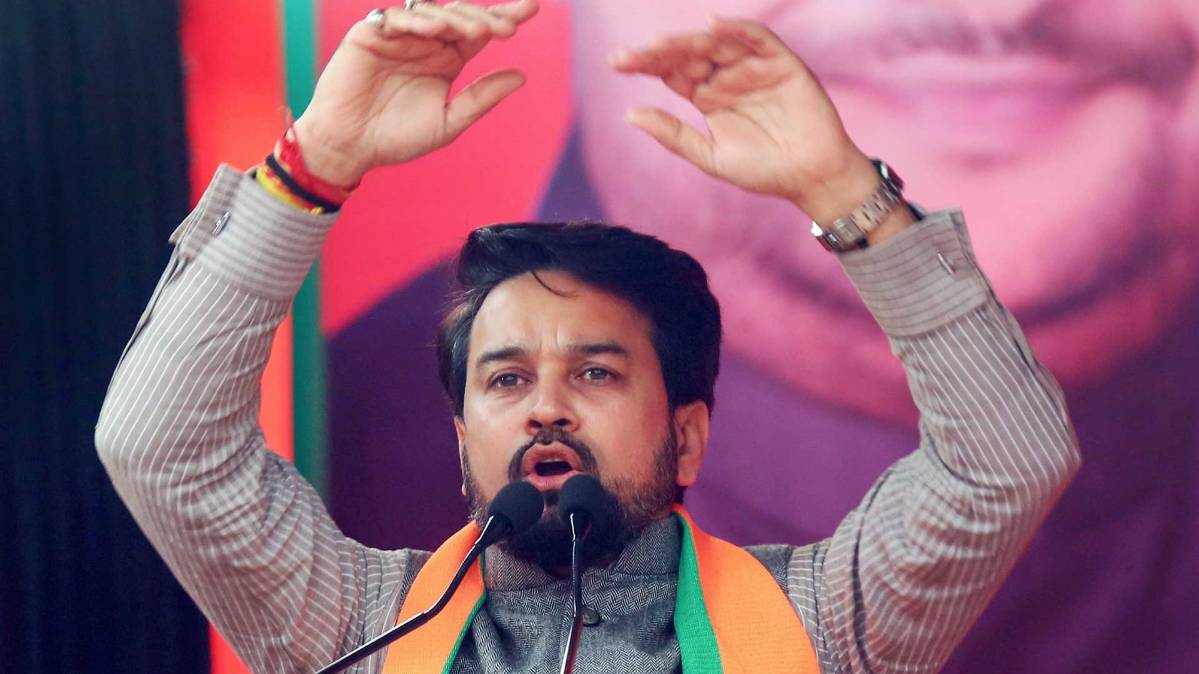 अनुराग ठाकुर ने लगवाए भड़काऊ नारे