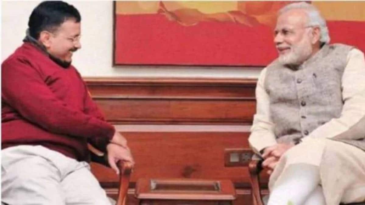 सीएम केजरीवाल और पीएम मोदी (फाइल फोटो)