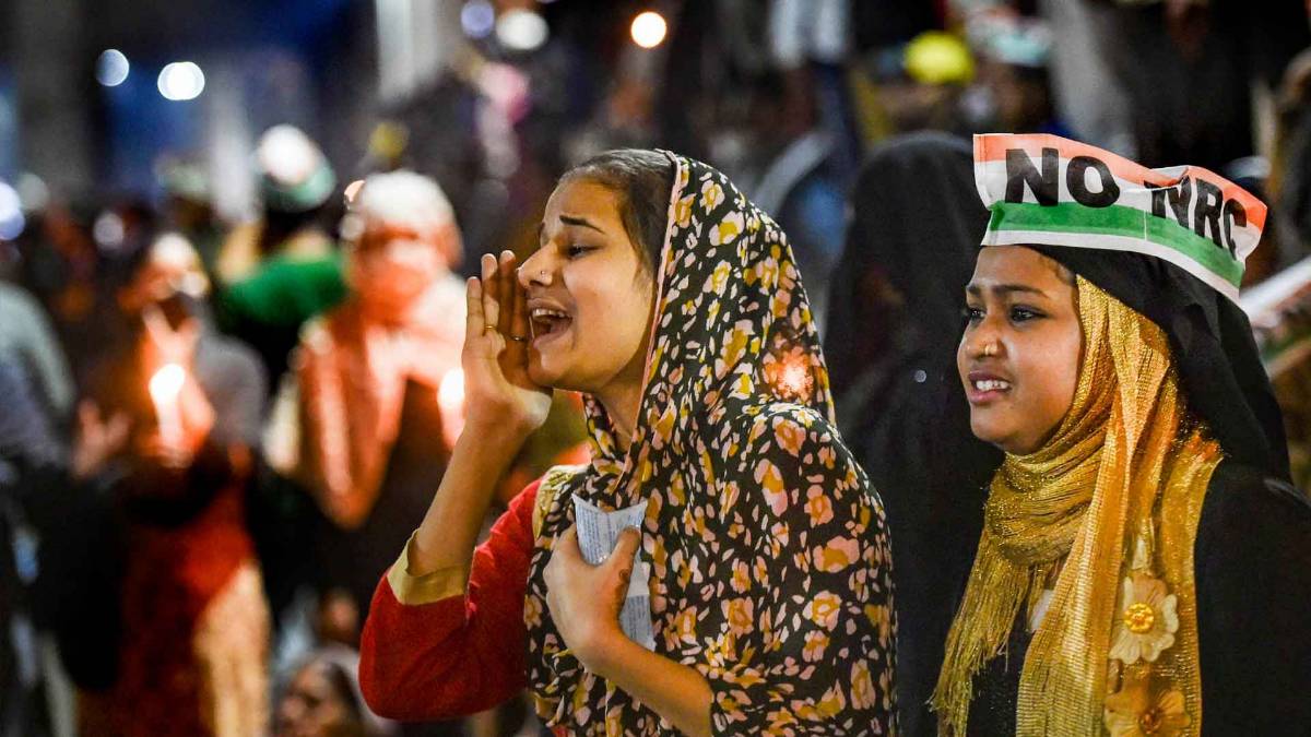 महिलाएं CAA के खिलाफ धरने पर (फोटो- PTI)