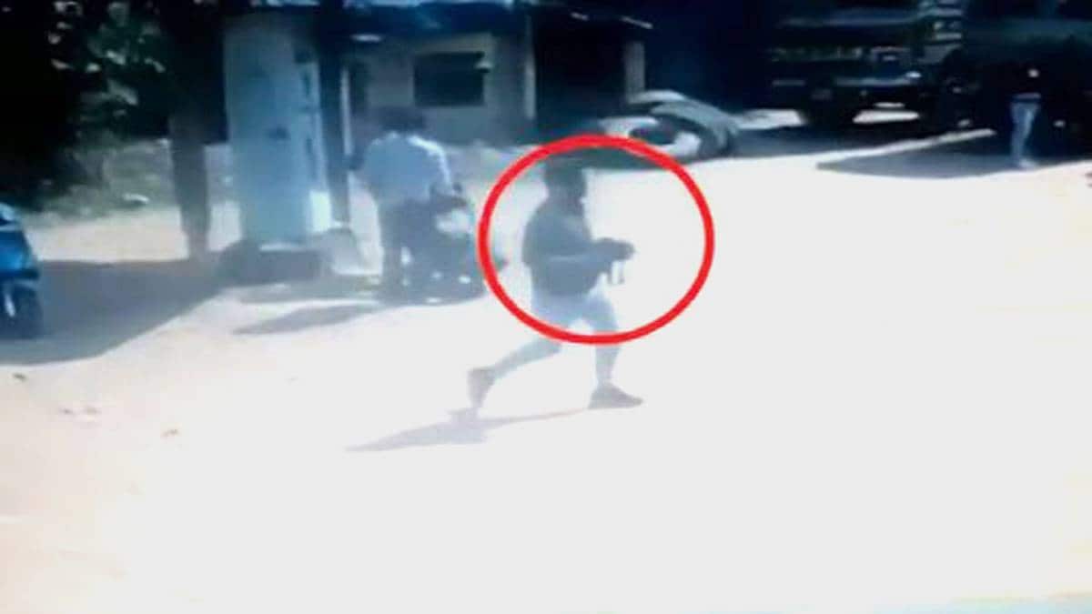 पेट्रोल पंप पर लाखों की चोरी