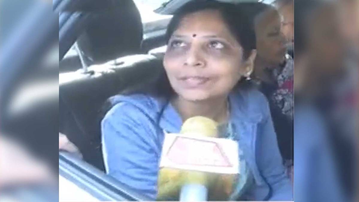 दिल्ली के मुख्यमंत्री अरविंद केजरीवाल की पत्नी