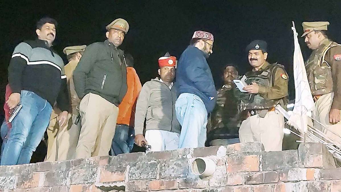 फर्रुखाबाद में रेस्क्यू के लिए पहुंची पुलिस