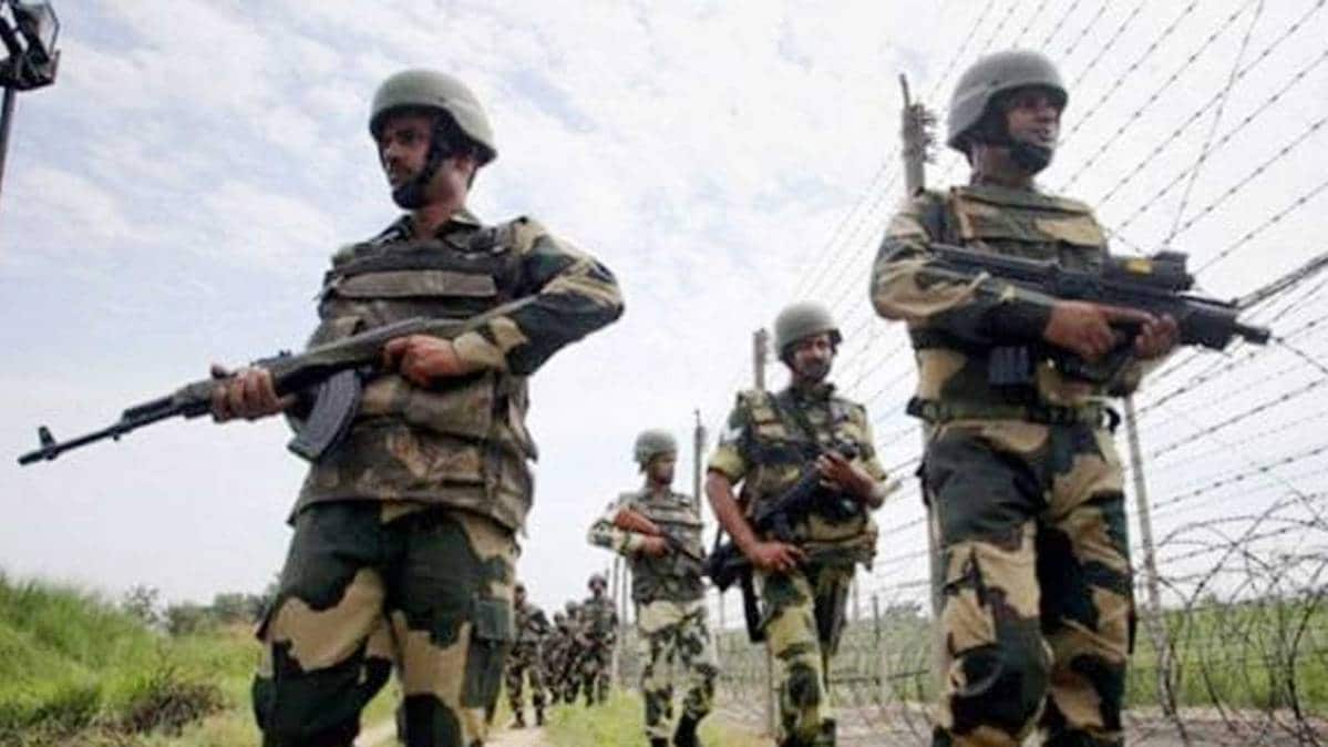 पाकिस्तान को सेना का मुंहतोड़ जवाब