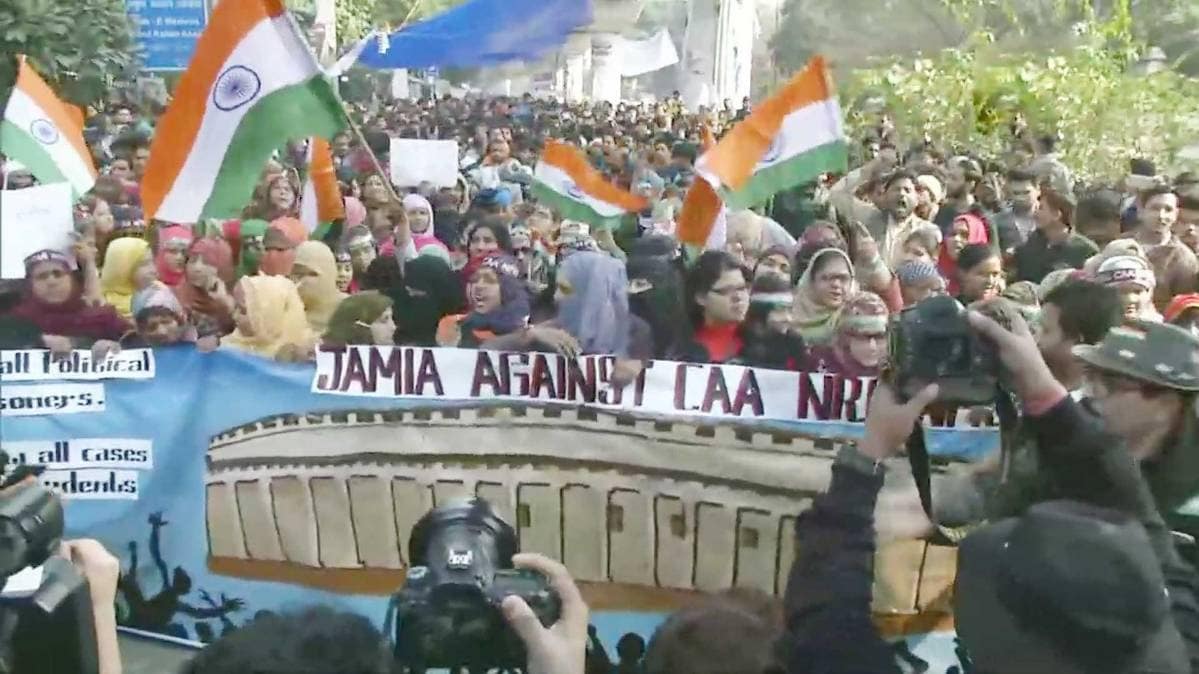 जामिया के छात्र मंडी हाउस पर जमा (फोटो- ANI)