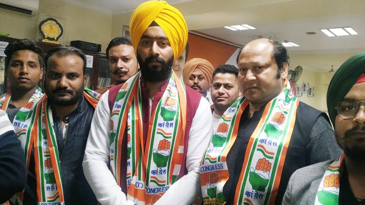 Kalkaji AAP MLA Manpreet Singh's son joins Congress
