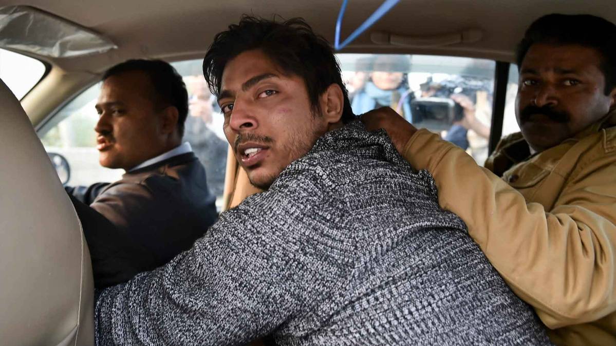 गोली चलाने वाले शख्स को पुलिस ने किया गिरफ्तार