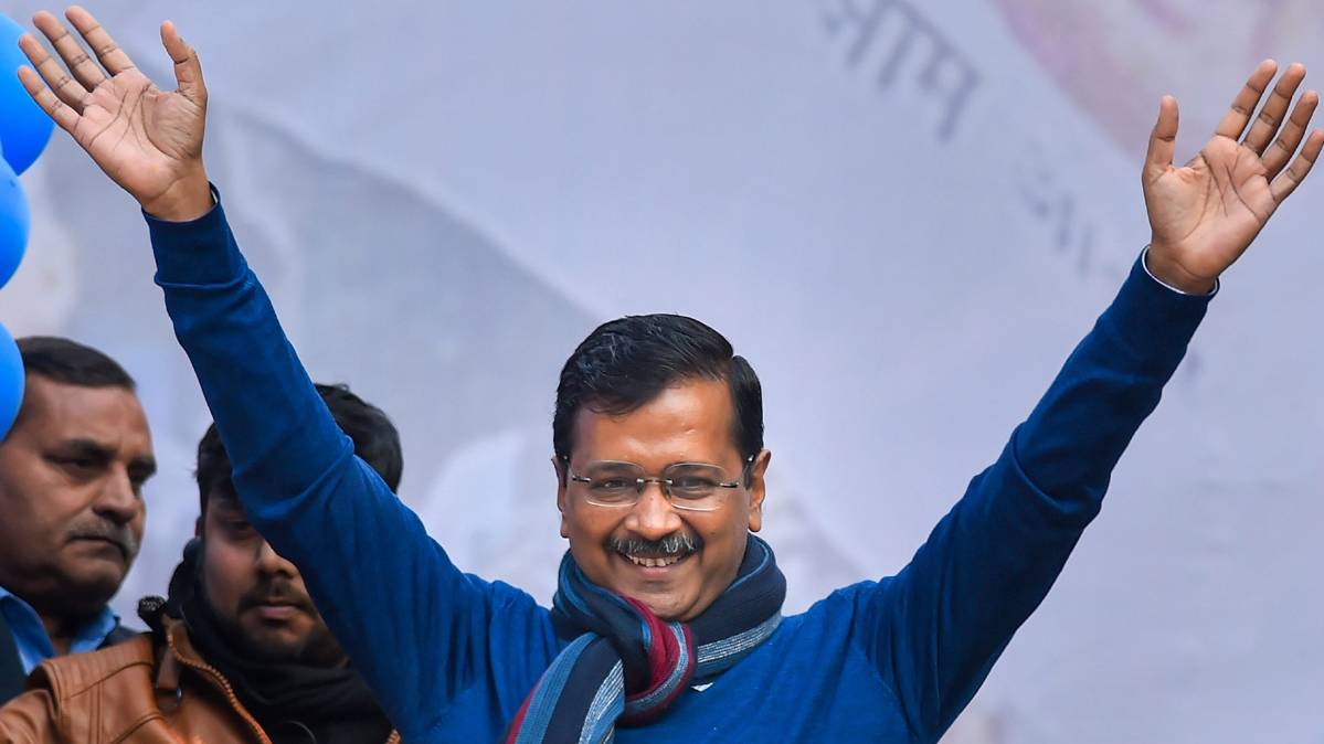 कल शपथ लेंगे केजरीवाल (फाइल फोटो-PTI)