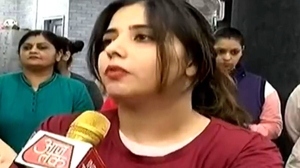 लेडीज स्पेशल