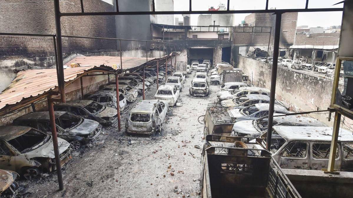 दिल्ली नॉनस्टॉप 100