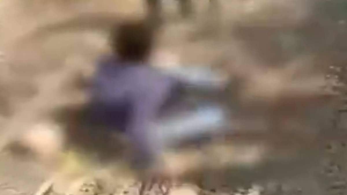 भीड़ ने किसान को पीट-पीटकर मार डाला