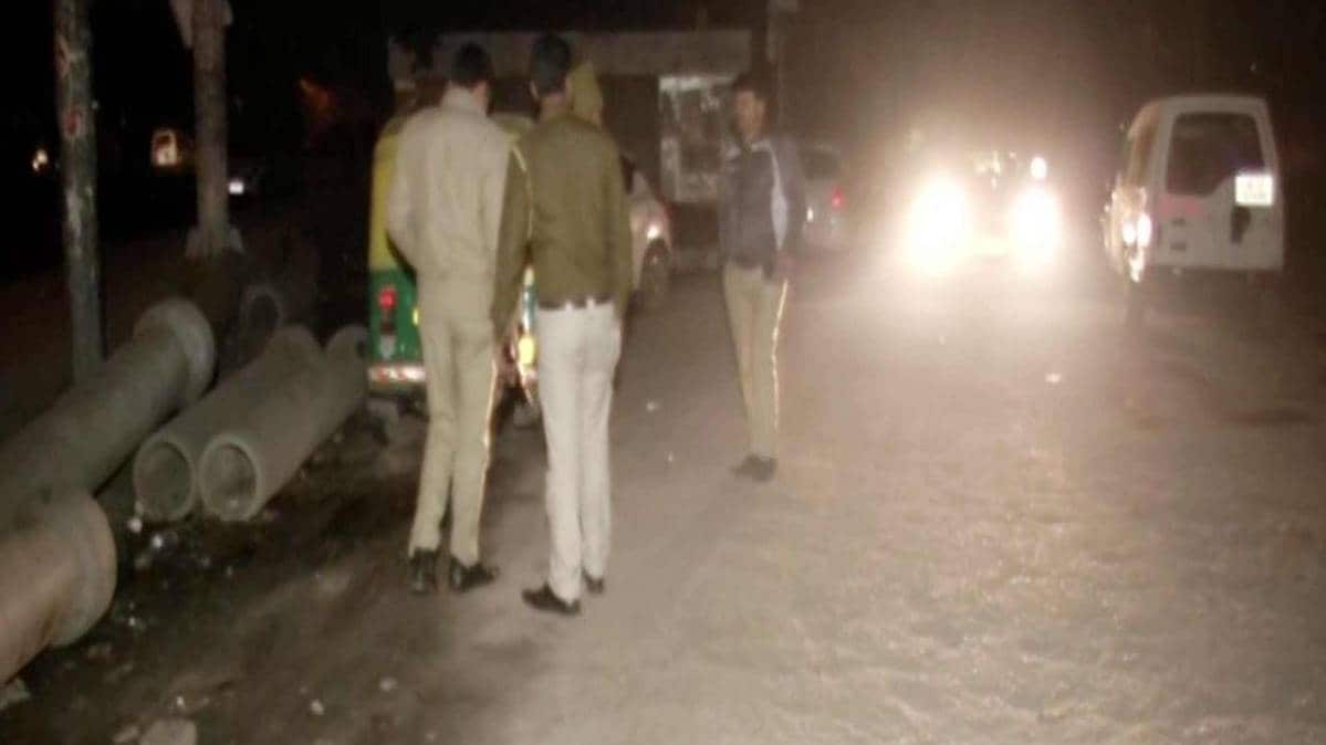 Shots fired at the convoy of Naresh Yadav, Aam Aadmi Party (AAP) MLA from Mehrauli on Aruna Asaf Ali Marg, last night. One party volunteer lost his life while another has been injured in the incident.