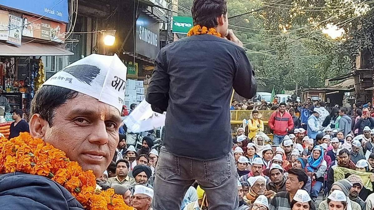 आम आदमी पार्टी के विधायक नरेश यादव (फोटो/ Twitter)
