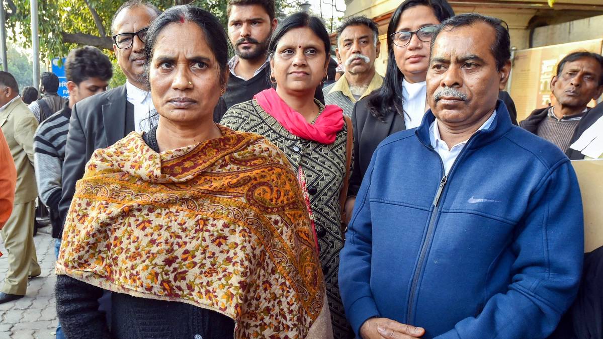 निर्भया के माता- पिता