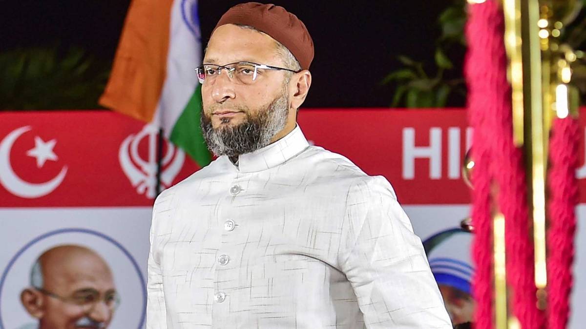 ओवैसी की रैली में लगे पाकिस्तान के समर्थन में नारे (PTI)