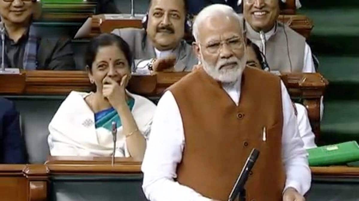 PM Modi counters Rahuls danda remark