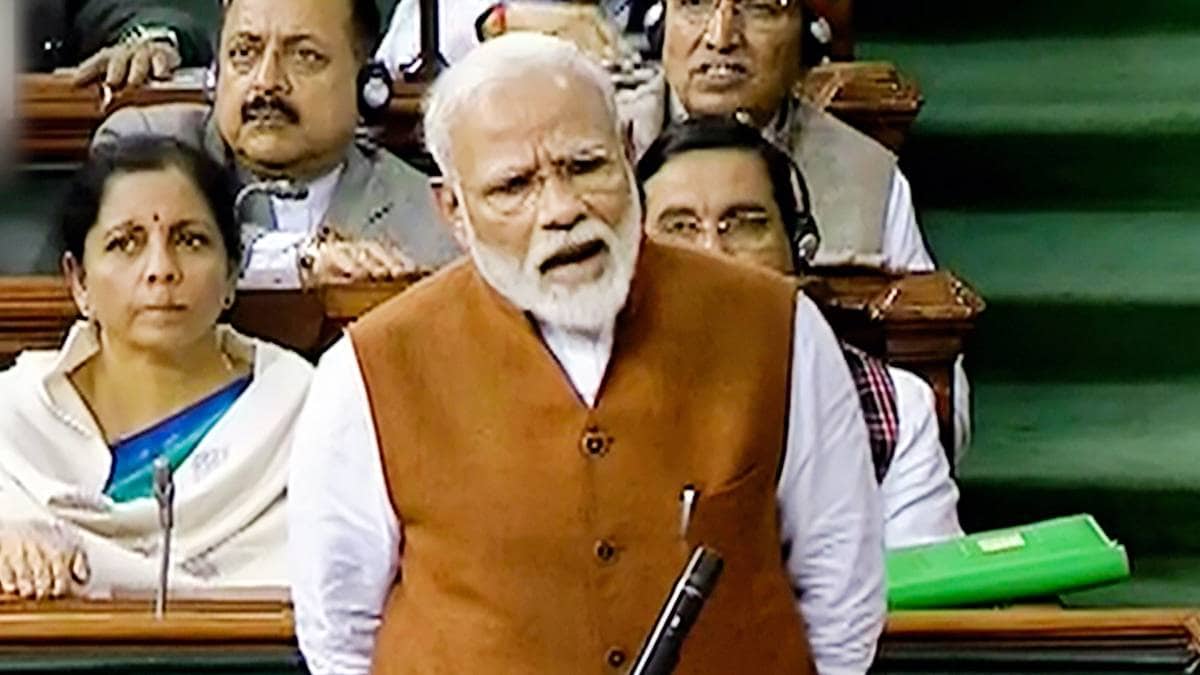 PM मोदी का विपक्ष पर हमला (PTI)