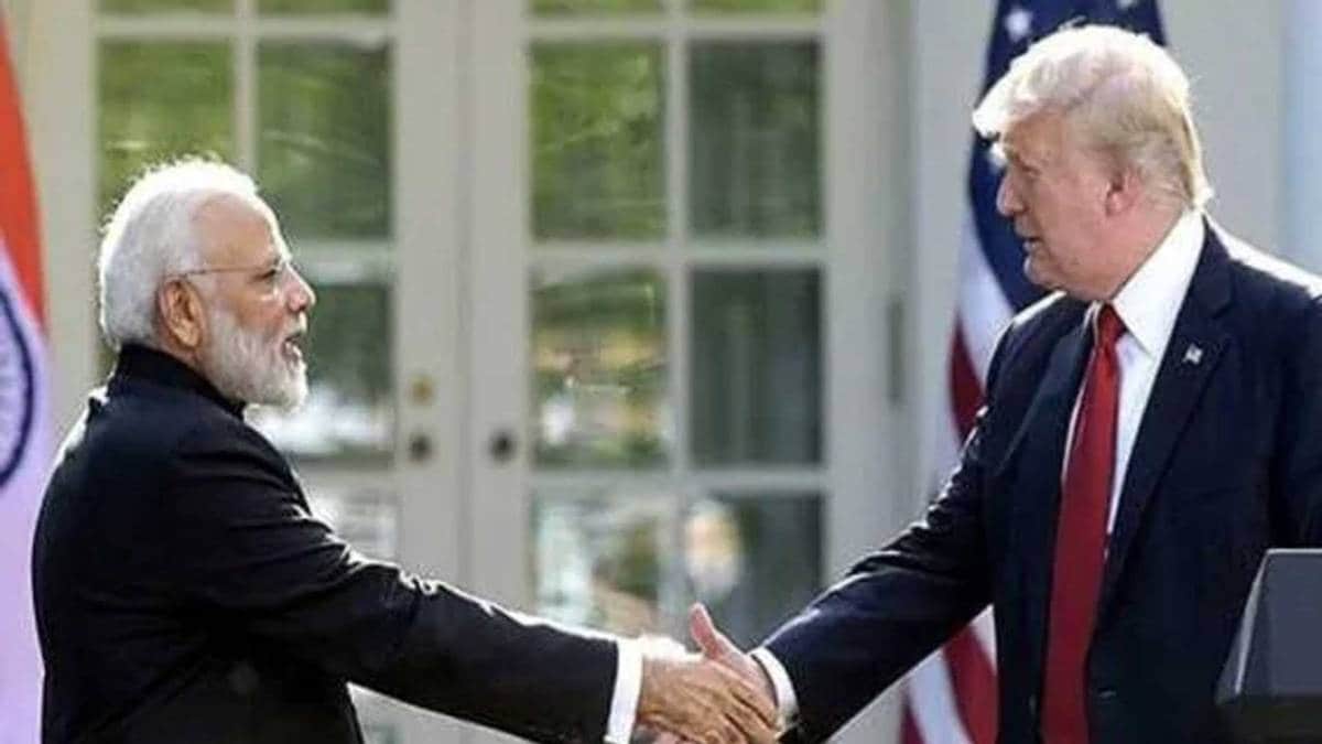 डोनाल्ड ट्रंप संग पीएम मोदी (File Photo)