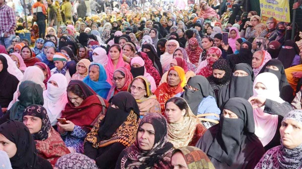 Women during the interaction with Supreme Court-appointed interlocutors at Shaheen Bagh on Wednesday. (Photos: Chandradeep Kumar/India Today)