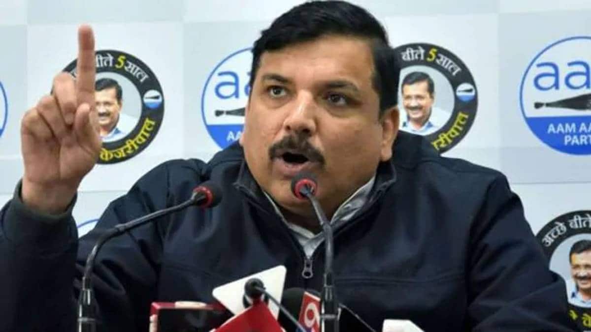 सर्वे में जीत का अनुमान, AAP फिर भी परेशान