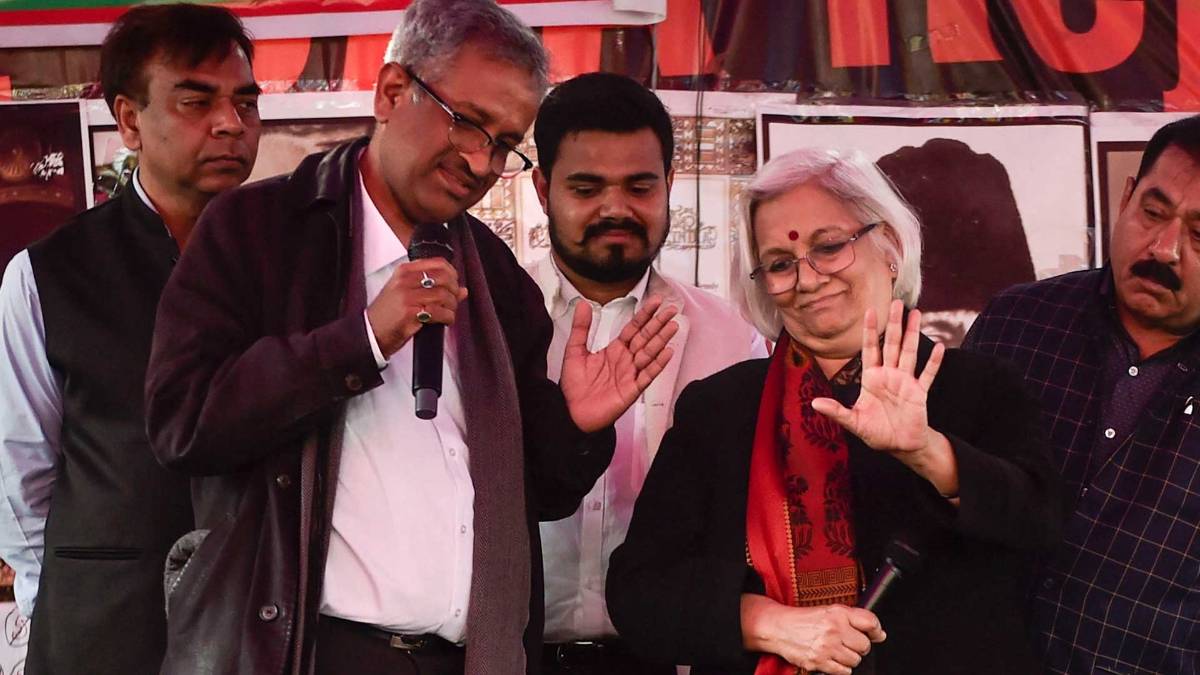 शाहीन बाग में सुप्रीम कोर्ट के वार्ताकार(PTI)