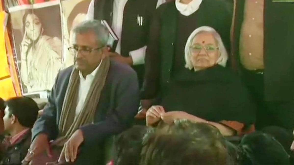 Sanjay Hegde and Sadhana Ramachandran — mediators appointed by Supreme Court reach Shaheen Bagh.