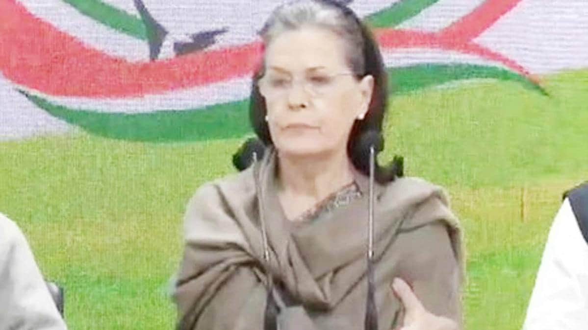 Congress Interim President Sonia Gandhi:Delhi Police has remained paralysed in the last 72 hrs-around 18 lives have been lost so far, including a head constable,&hundreds are in hospital, many with gunshot injuries. Violence continues unabated on the stre