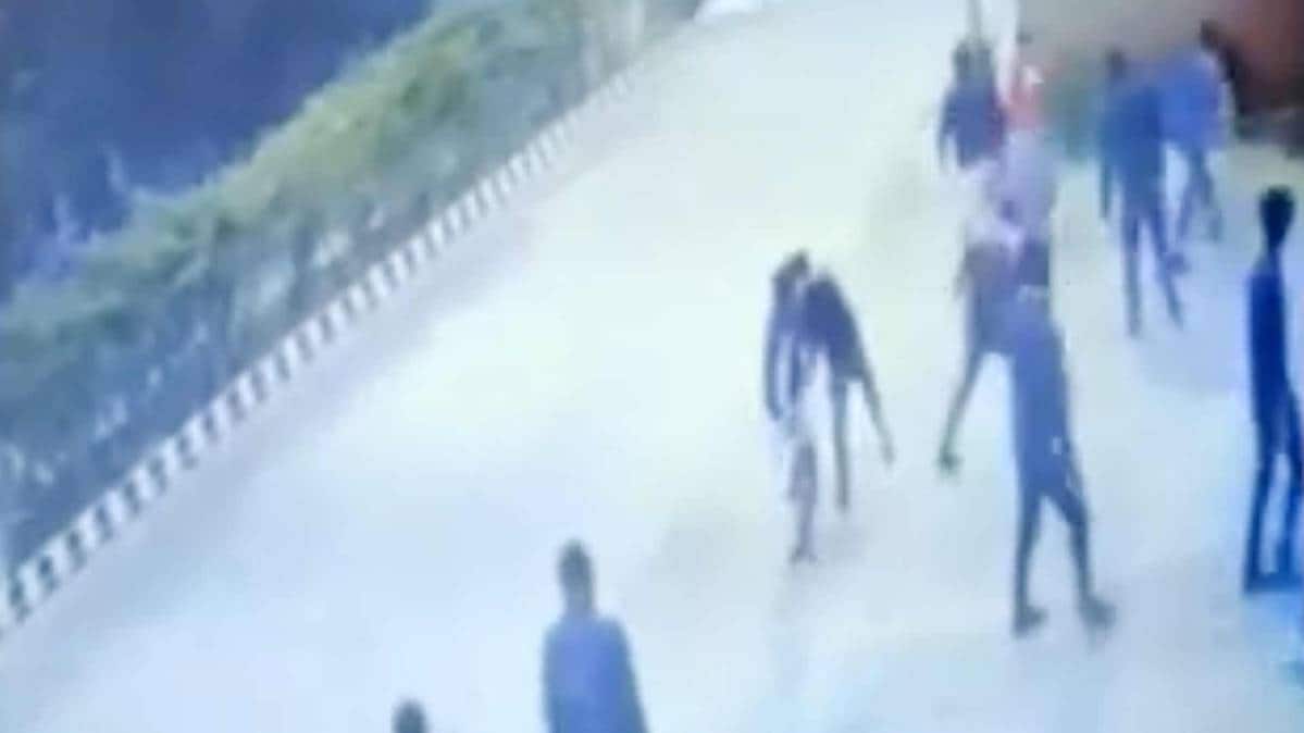 दिल्ली नॉनस्टॉप 100