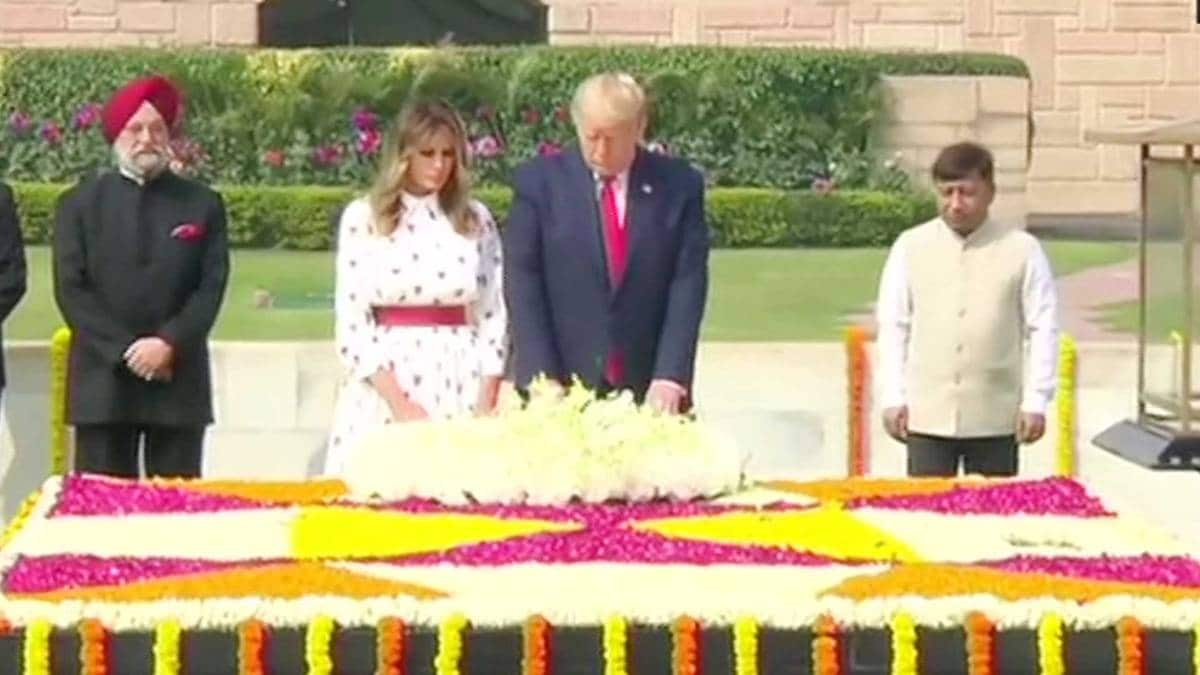 Donald Trump India Visit Day 2: राजघाट पहुंचे ट्रंप