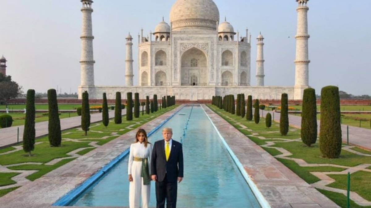 डोनाल्ड ट्रंप और उनकी पत्नी मेलानिया ट्रंप ने ताज का किया दीदार