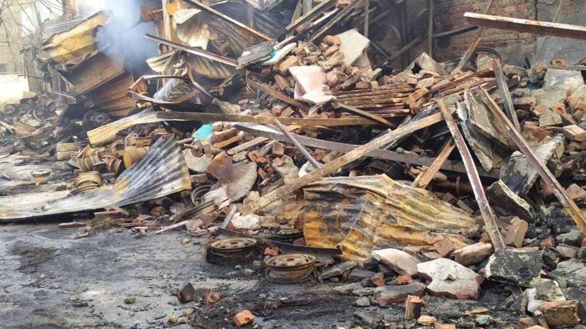 दिल्ली हिंसा में उपद्रवियों ने जला दिया बीएसएफ जवान का मकान