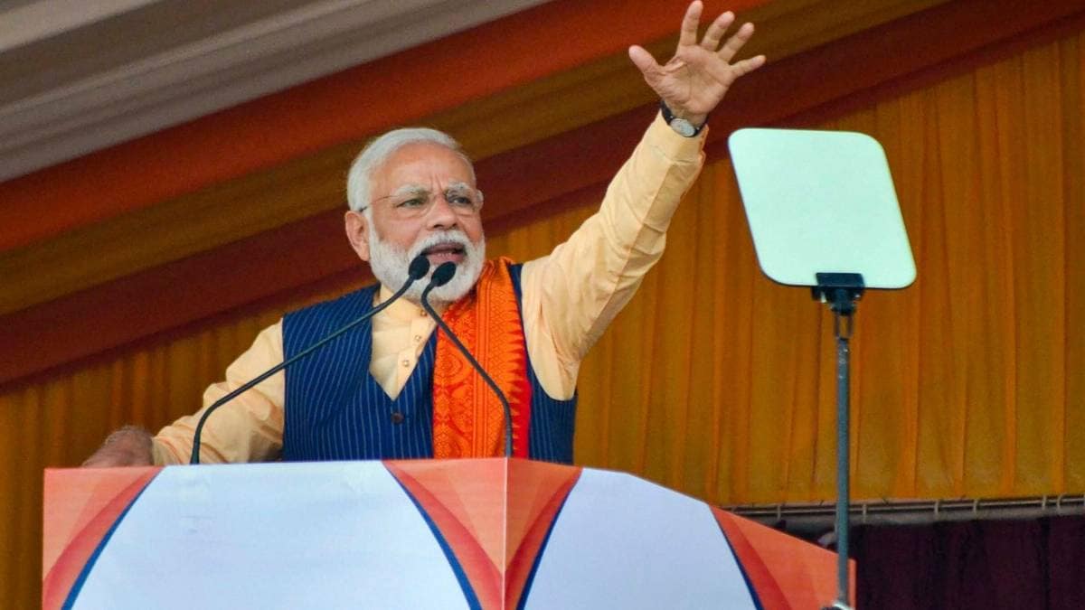 असम में जनसभा को सम्बोधित करते हुए पीएम नरेंद्र मोदी (फाइल-पीटीआई)
