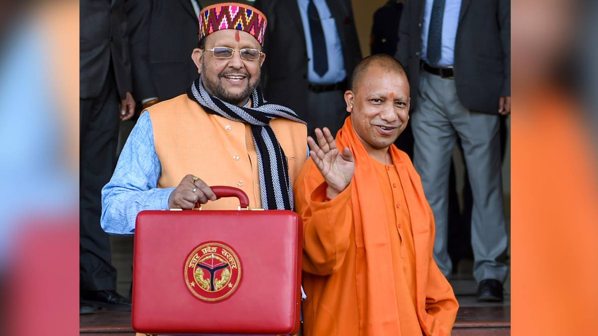 CM Yodi Adityanath presents budget 2020