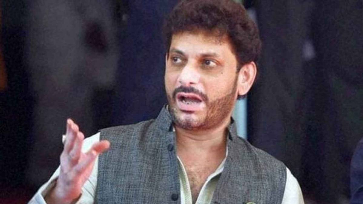 ओवैसी की पार्टी के नेता वारिस पठान