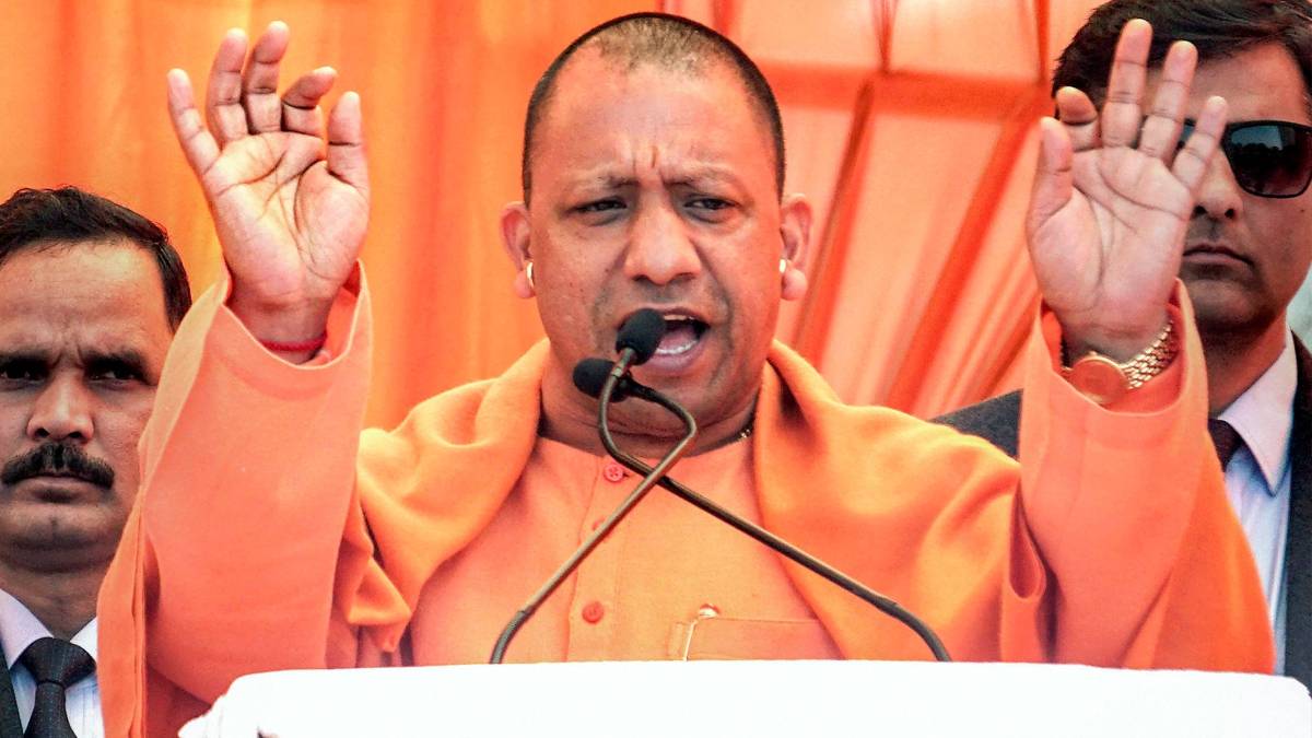 दिल्ली की सियासत में हनुमान चालीसा (फोटो-PTI)