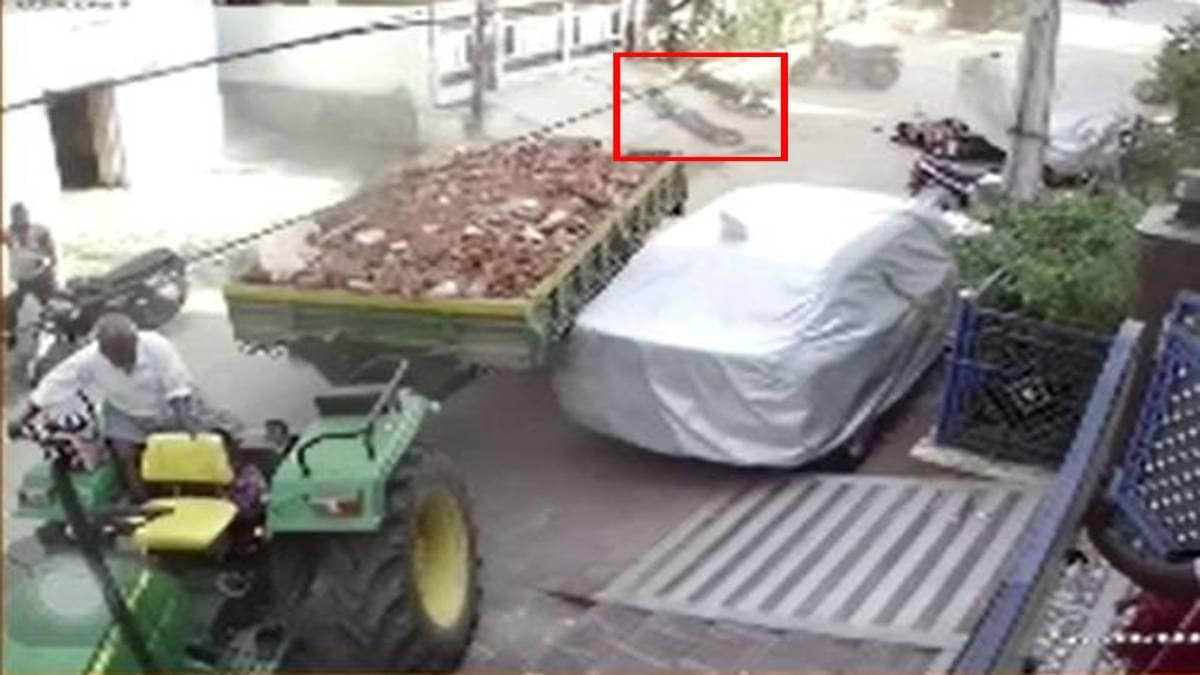 बेकाबू हुआ ट्रैक्टर