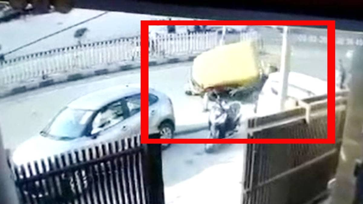 ऑटो पलटने से हादसा