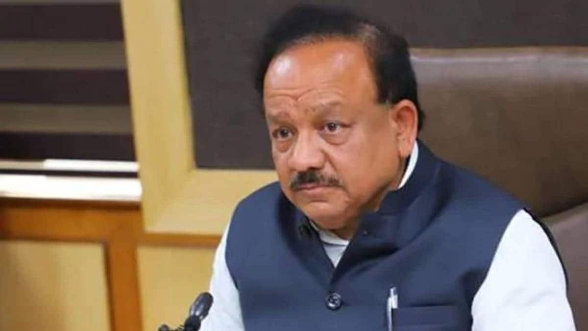 केंद्रीय स्वास्थ्य मंत्री डॉक्टर हर्षवर्धन (तस्वीर- @drharshvardhanofficial)