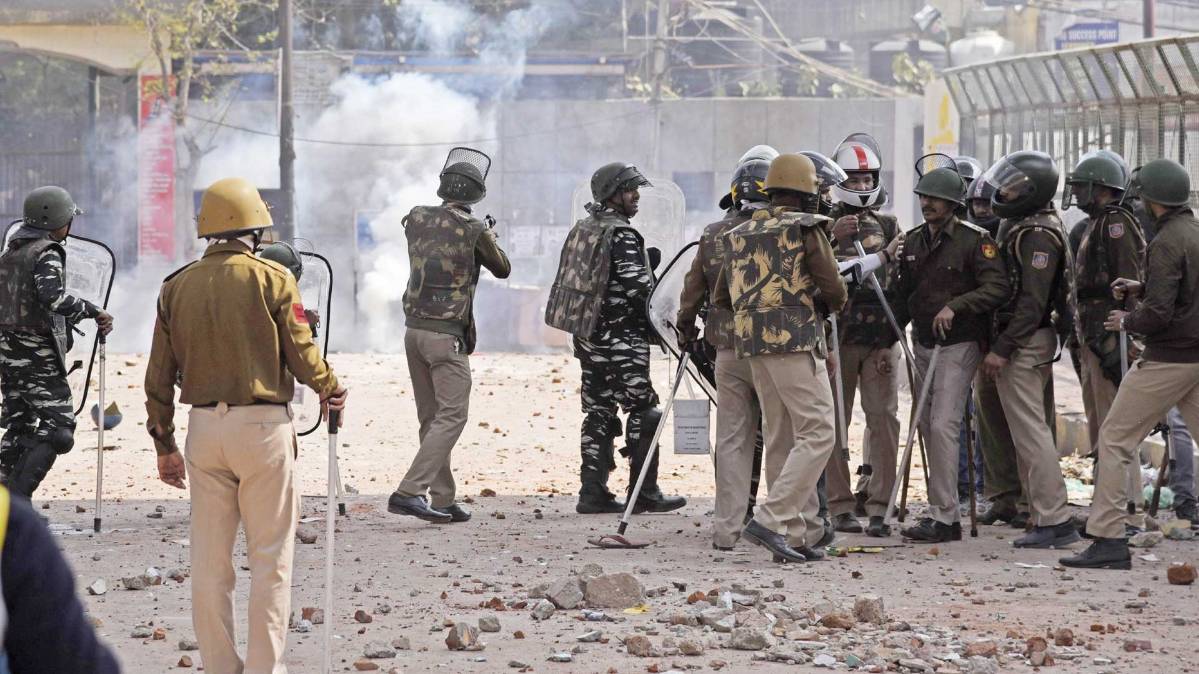 दिल्ली में हिंसा के बाद पुलिस