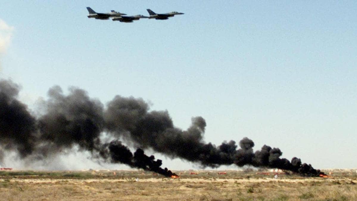 F-16 fighter jet crash Islamabad Pakistan Day parade rehearsals
