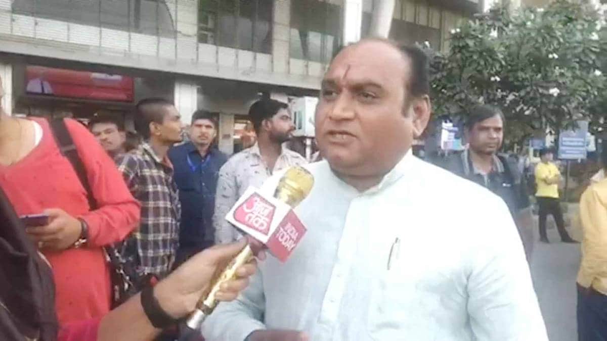 गुजरात कांग्रेस के विधायक से बातचीत