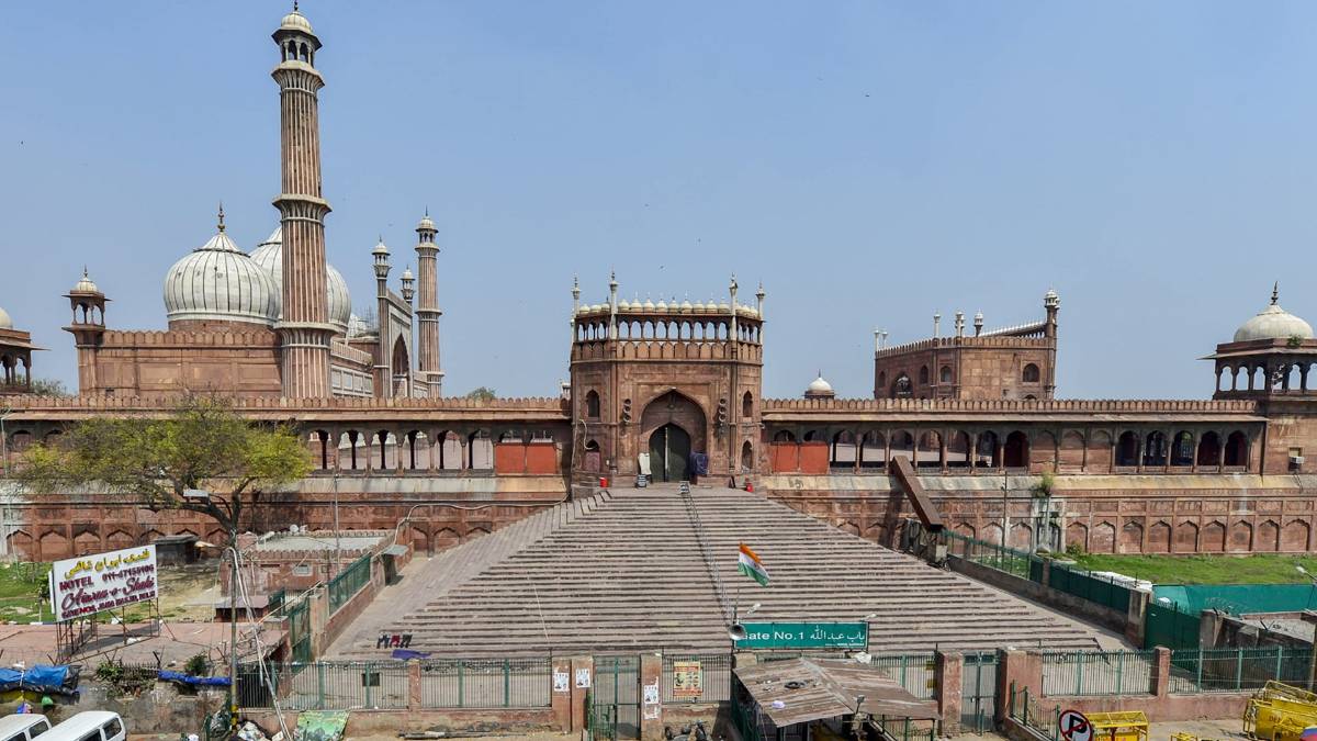 Jama Masjid Delhi bans prayers over corona fear (Photo-PTI)