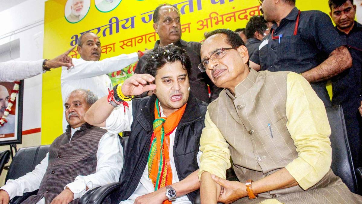 Jyotiraditya Scindia and Shivraj Singh Chouhan (Photo ANI)