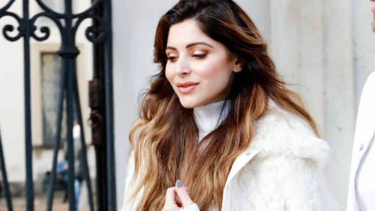 Singer Kanika Kapoor